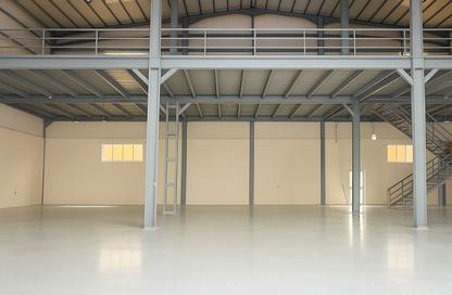 Warehouse - Studio - 1 Bathroom for rent in East Industrial Street - Birkat Al Awamer - Al Wakra