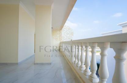 Apartment - 2 Bedrooms - 3 Bathrooms for sale in Piazza 2 - La Piazza - Fox Hills - Lusail