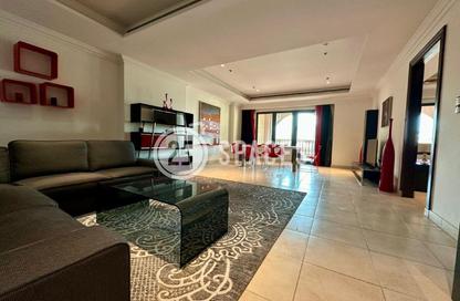 Apartment - 1 Bedroom - 2 Bathrooms for rent in East Porto Drive - Porto Arabia - The Pearl Island - Doha