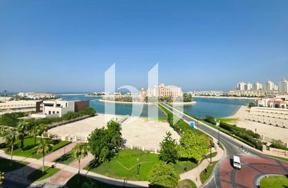 Apartment - 1 Bedroom - 2 Bathrooms for sale in Carnaval - Qanat Quartier - The Pearl Island - Doha