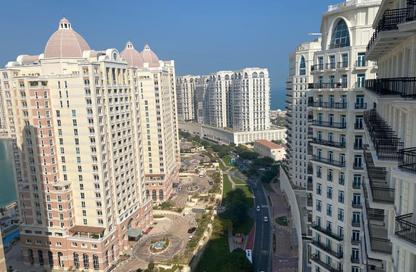 Apartment - 3 Bedrooms - 4 Bathrooms for rent in Floresta Gardens - Floresta Gardens - The Pearl Island - Doha
