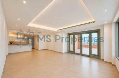 Apartment - 2 Bedrooms - 3 Bathrooms for sale in East Porto Drive - Porto Arabia - The Pearl Island - Doha