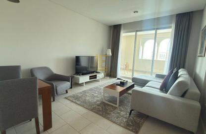 Apartment - 1 Bedroom - 2 Bathrooms for rent in Viva West - Viva Bahriyah - The Pearl Island - Doha