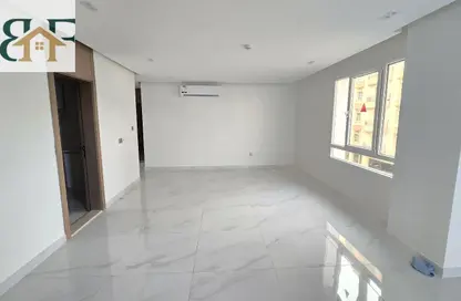 Apartment - 2 Bedrooms - 3 Bathrooms for rent in Al Mansoura - Al Mansoura - Doha