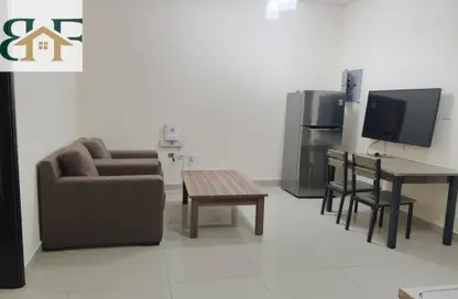 Apartment - 2 Bedrooms - 1 Bathroom for rent in Al Muntazah Street - Al Muntazah - Doha