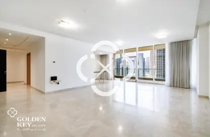 شقة - 3 غرف نوم - 4 حمامات للايجار في شارع الشط - الخليج الغربي - الدوحة