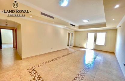 Apartment - 2 Bedrooms - 3 Bathrooms for rent in West Porto Drive - Porto Arabia - The Pearl Island - Doha