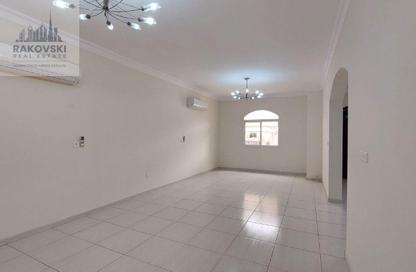 مجمع سكني - 5 غرف نوم - 4 حمامات للايجار في شارع  بو هامو - أبو هامور - الدوحة
