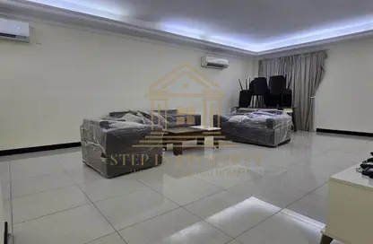 Compound - 3 Bedrooms - 3 Bathrooms for rent in Al Sadd Road - Al Sadd - Doha