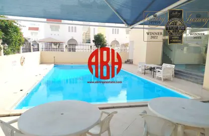 Villa - 4 Bedrooms - 5 Bathrooms for rent in Umm Al Seneem Street - Ain Khaled - Doha