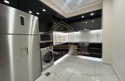 Apartment - 2 Bedrooms - 3 Bathrooms for rent in Floresta Gardens - Floresta Gardens - The Pearl Island - Doha