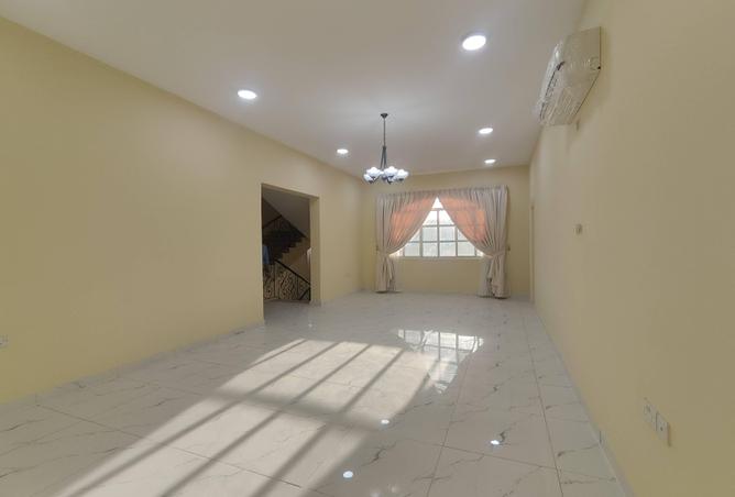 57032587 - Property Image 3