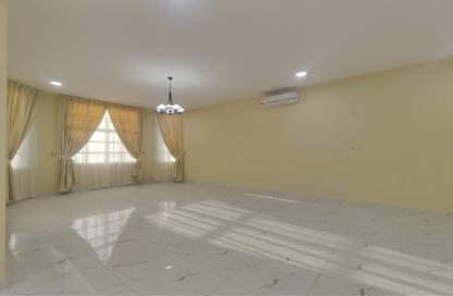 Villa - 5 Bedrooms - 5 Bathrooms for rent in Al Markhiya Street - Al Markhiya - Doha
