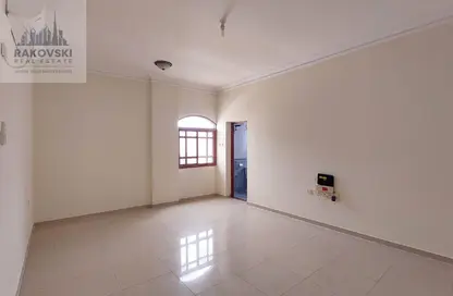 Apartment - 2 Bedrooms - 2 Bathrooms for rent in Muntazah 70 - Al Muntazah - Doha