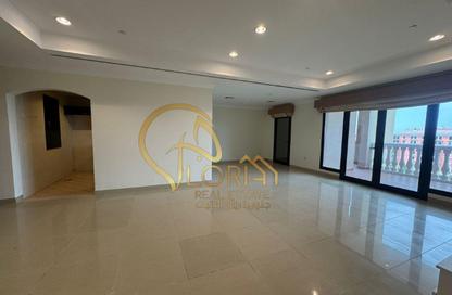 Apartment - 2 Bedrooms - 3 Bathrooms for rent in East Porto Drive - Porto Arabia - The Pearl Island - Doha