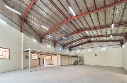 Warehouse - Studio for rent in Industrial Area 2 - Industrial Area - Industrial Area - Doha