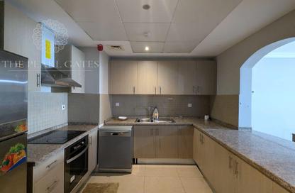 Apartment - 1 Bedroom - 2 Bathrooms for rent in East Porto Drive - Porto Arabia - The Pearl Island - Doha