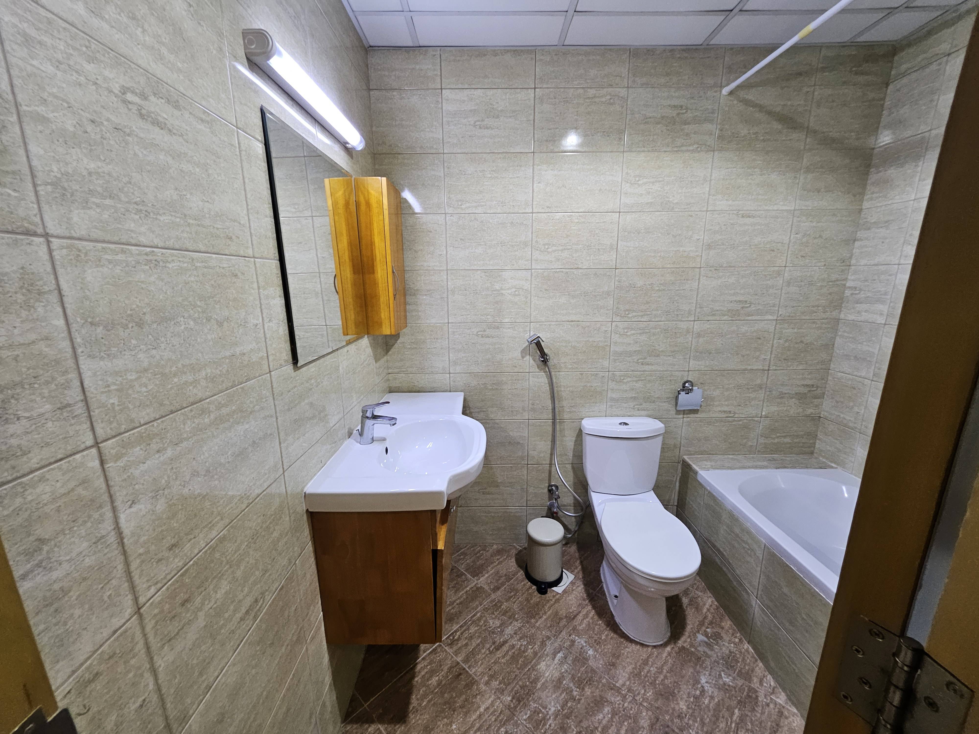 LUXURY 3 MASTER BEDROOM WITH BALCONY AND GOOD VIEW thumbnail 15