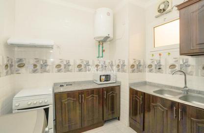 Apartment - 2 Bedrooms - 2 Bathrooms for rent in Al Mansoura - Al Mansoura - Doha