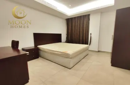 Apartment - 1 Bedroom - 1 Bathroom for rent in Umm Ghwailina Comm - Umm Ghuwalina - Umm Ghuwailina - Doha