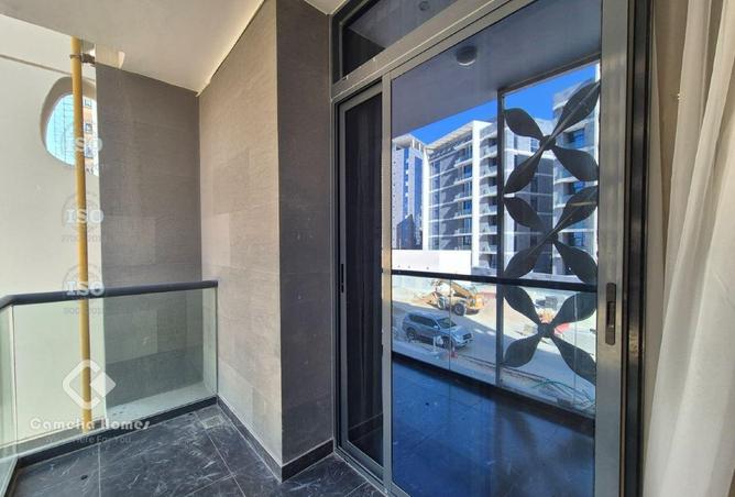 54008011 - Property Image 3