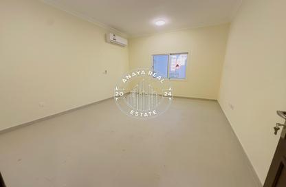 Apartment - 3 Bedrooms - 3 Bathrooms for rent in Fereej Bin Mahmoud - Doha