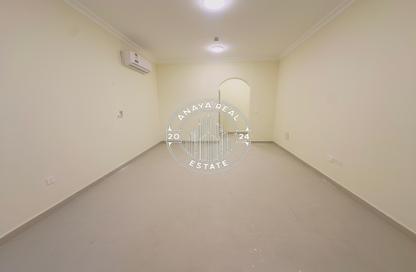 Apartment - 3 Bedrooms - 3 Bathrooms for rent in Fereej Bin Mahmoud - Doha
