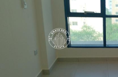 Apartment - 3 Bedrooms - 2 Bathrooms for rent in Fereej Bin Mahmoud North - Fereej Bin Mahmoud - Doha