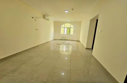 Apartment - 2 Bedrooms - 2 Bathrooms for rent in Al Sadd Road - Al Sadd - Doha