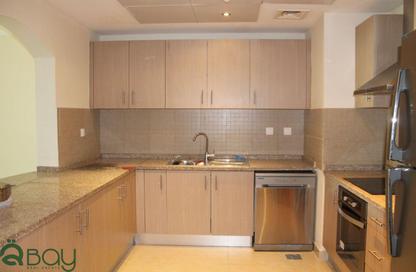 Apartment - 1 Bedroom - 2 Bathrooms for rent in West Porto Drive - Porto Arabia - The Pearl Island - Doha