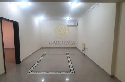 Apartment - 3 Bedrooms - 3 Bathrooms for rent in Madinat Khalifa Building 58 - Madinat Khalifa South - Madinat Khalifa - Doha