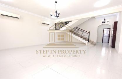 Villa - 5 Bedrooms - 4 Bathrooms for rent in Bu Hamour Street - Abu Hamour - Doha