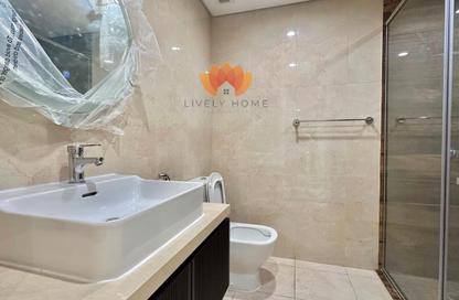 Apartment - 2 Bedrooms - 3 Bathrooms for rent in Crescent Building - Yasmeen City - Lusail
