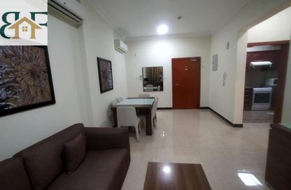 Apartment - 1 Bedroom - 1 Bathroom for rent in Umm Ghwailina Comm - Umm Ghuwalina - Umm Ghuwailina - Doha