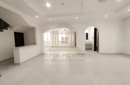 Villa - 6 - 6 for rent in Wadi Al Markh - Muraikh - AlMuraikh - Doha