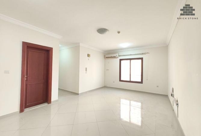 1010672 - Property Image 2