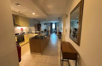 Apartment - 1 Bedroom - 2 Bathrooms for rent in Viva West - Viva Bahriyah - The Pearl Island - Doha