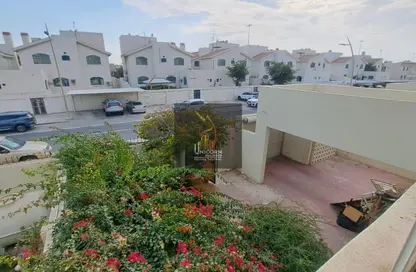 مجمع سكني - 5 غرف نوم - 3 حمامات للايجار في مجمع برزان السكني - سلاطة الجديدة - سلاطة - الدوحة