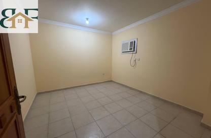Apartment - 2 Bedrooms - 1 Bathroom for rent in Al Mansoura - Al Mansoura - Doha