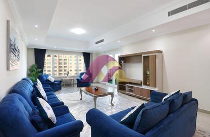 Apartment - 2 Bedrooms - 3 Bathrooms for rent in East Porto Drive - Porto Arabia - The Pearl Island - Doha