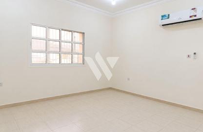 Apartment - 3 Bedrooms - 2 Bathrooms for rent in Madinat Khalifa Building 58 - Madinat Khalifa South - Madinat Khalifa - Doha