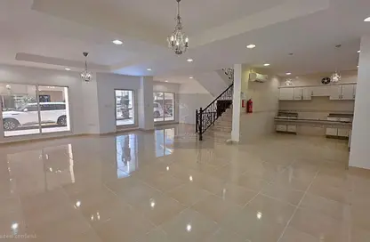مجمع سكني - 4 غرف نوم - 4 حمامات للايجار في فلل عين خالد - عين خالد - الدوحة