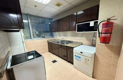 Apartment - 2 Bedrooms - 2 Bathrooms for rent in Corniche Road - Corniche Road - Doha