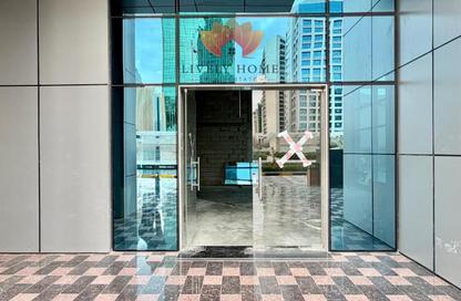 Shop - Studio - 1 for rent in Marina Tower 23 - Marina District - Lusail