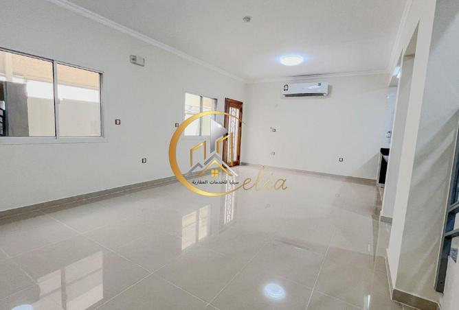 57779182 - Property Image 3