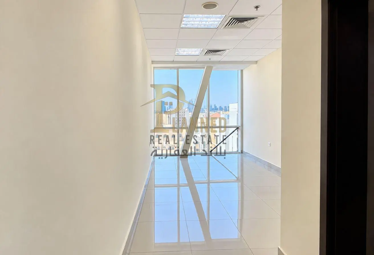 64422103 - Property Main Image