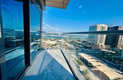 Apartment - 2 Bedrooms - 3 Bathrooms for rent in Marina Tower 23 - Marina District - Lusail