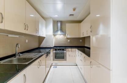 Apartment - 1 Bedroom - 2 Bathrooms for sale in West Porto Drive - Porto Arabia - The Pearl Island - Doha Apartment - 1 Bedroom - 2 Bathrooms for sale in West Porto Drive - Porto Arabia - The Pearl Island - Doha