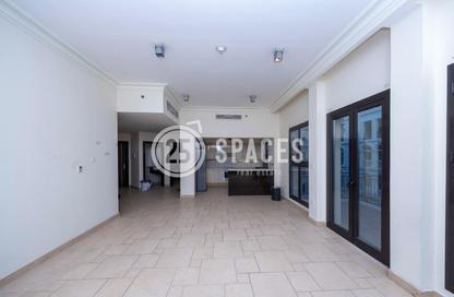 Apartment - 3 Bedrooms - 4 Bathrooms for rent in Nobili - Qanat Quartier - The Pearl Island - Doha
