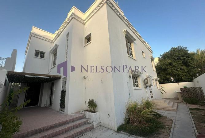 54102177 - Property Image 2